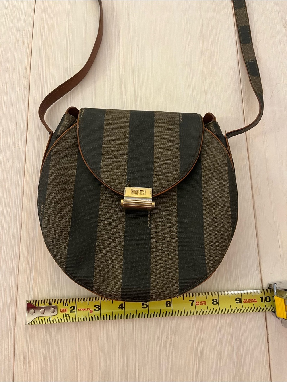 Fendi Black and Brown Striped Crossbody with Gold-Tone Logo Clasp - Picture 4 of 9